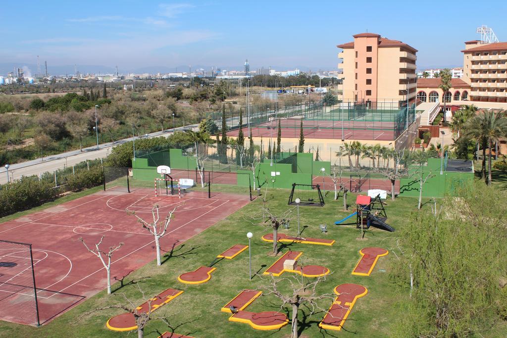 Los Juncos De Pineda Park Salou Bagian luar foto
