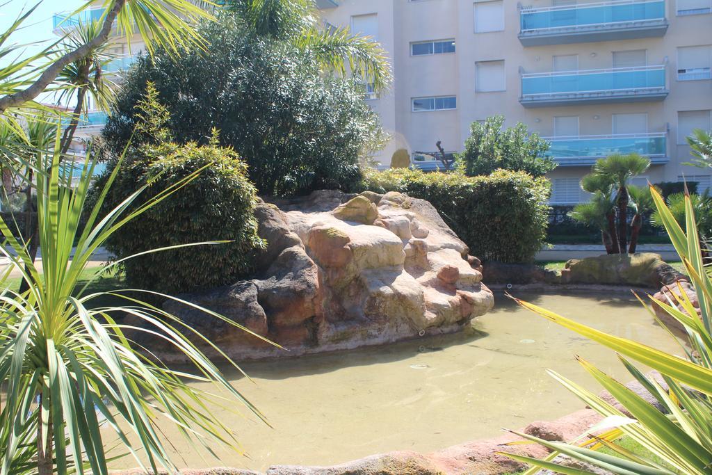 Los Juncos De Pineda Park Salou Bagian luar foto