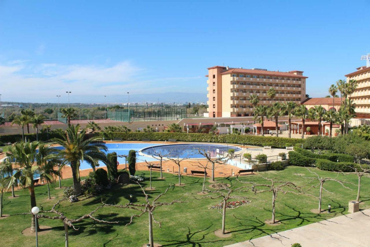 Los Juncos De Pineda Park Salou Bagian luar foto